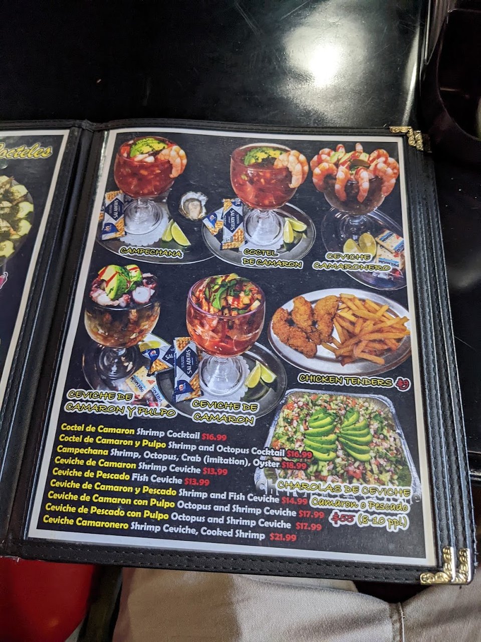 Menu sections for ceviches, platillos, and bebidas.